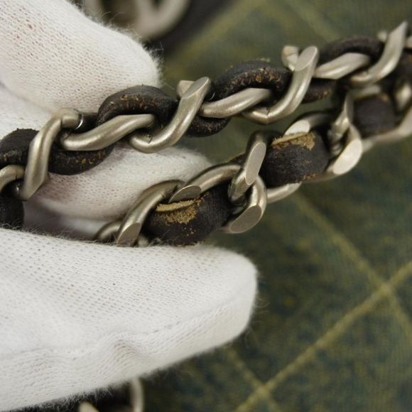 Chanel Chocolate Bar Blue Denim - Jeans Shoulder Bag (Pre-Owned) - Picture 9 of 12